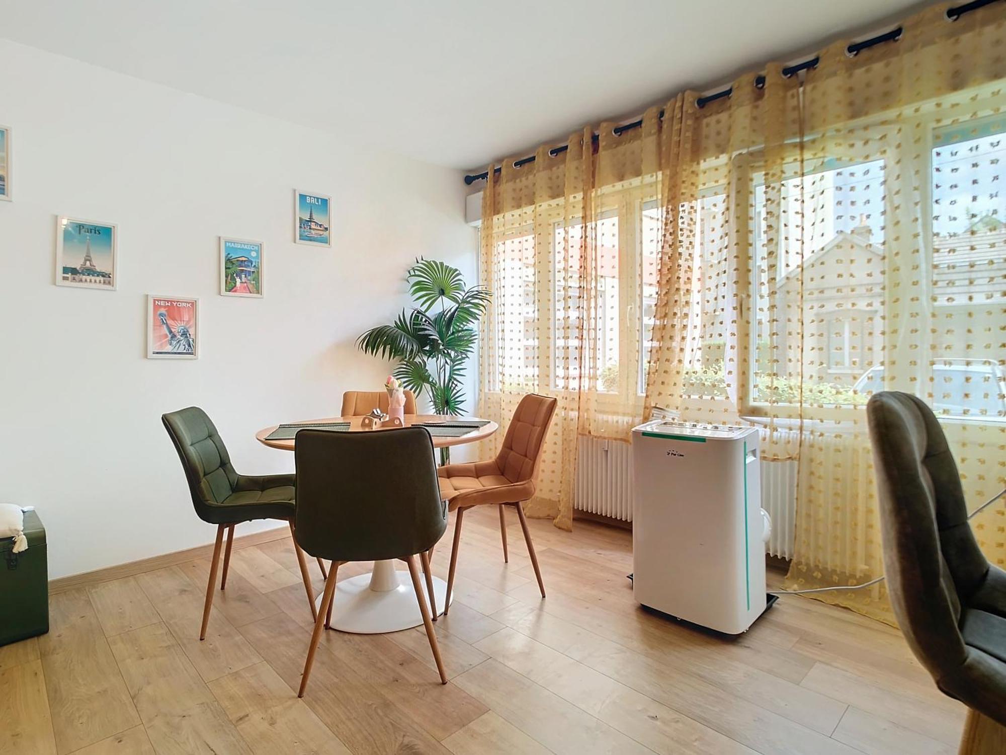 Maison Du Bonheur 2 A Troyes Logement Entier Avec Parking Ngoại thất bức ảnh